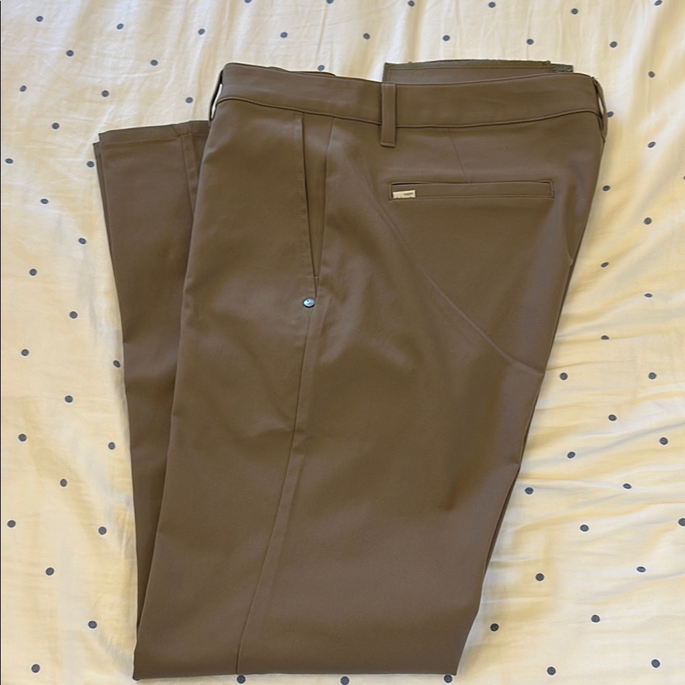 Men’s Vuori Cascade Tech Chino Pant - 32/32 / Brown